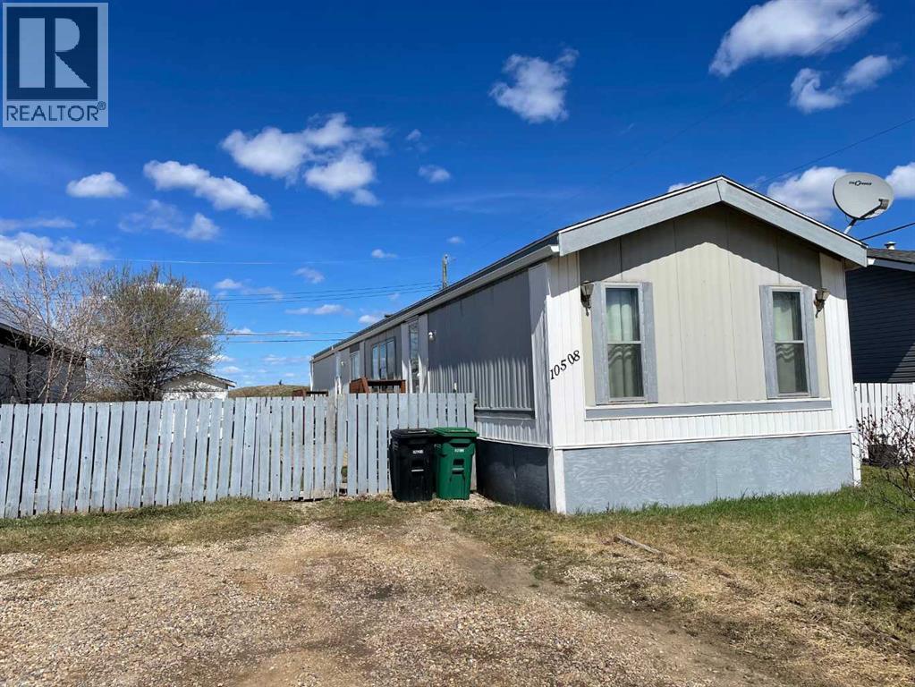 69 Deerglen Mobile Home Park, High Level, Alberta  T0H 1Z0 - Photo 1 - A2283481