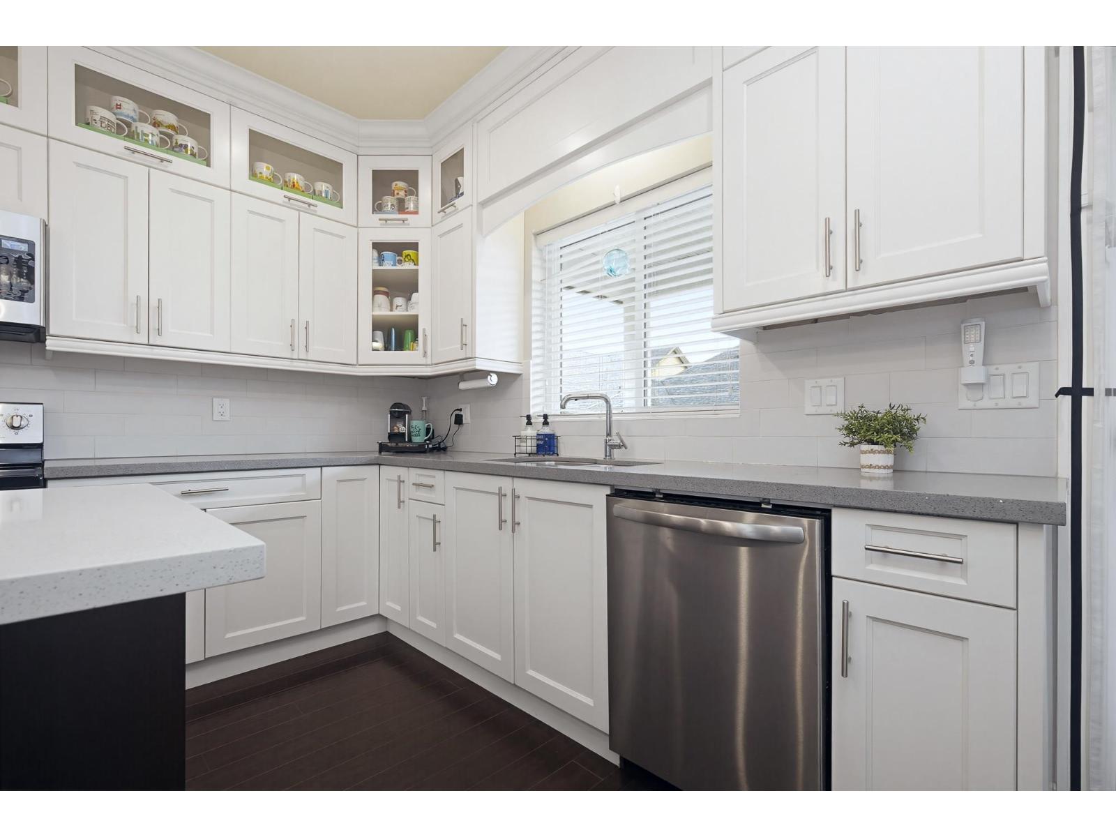 32901 Sylvia Avenue, Mission, British Columbia V2V 0C9 - Photo 17 - R3122173