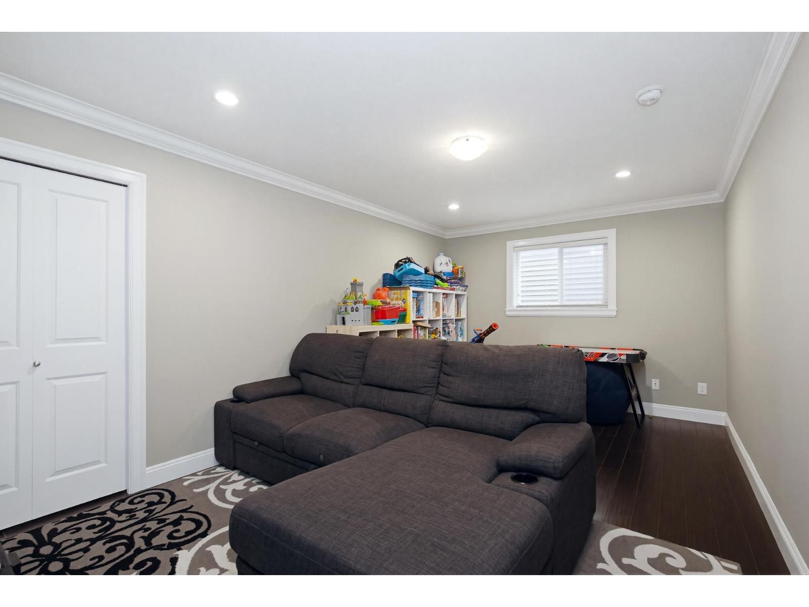 32901 Sylvia Avenue, Mission, British Columbia V2V 0C9 - Photo 27 - R3122173