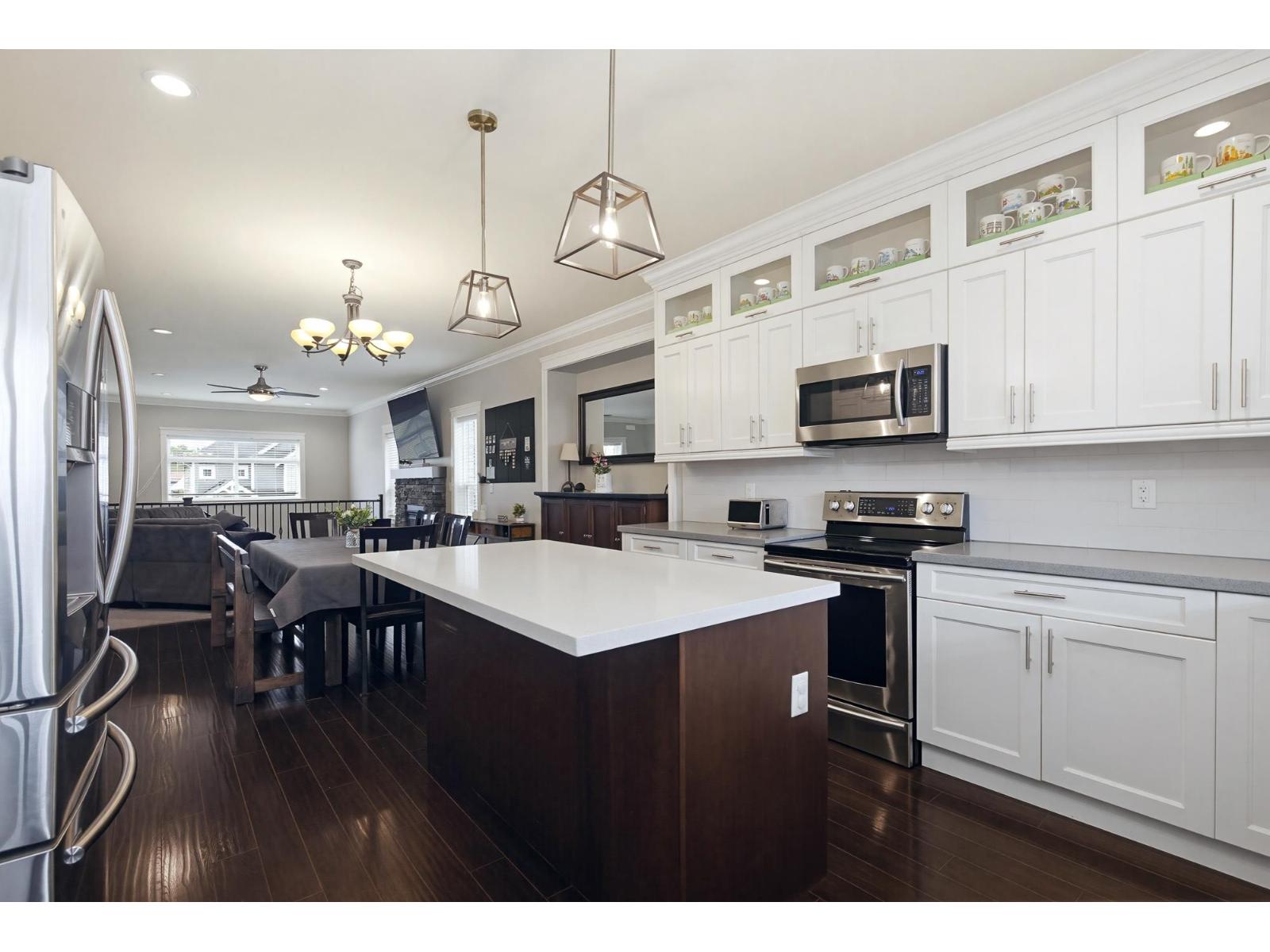 32901 Sylvia Avenue, Mission, British Columbia V2V 0C9 - Photo 13 - R3122173