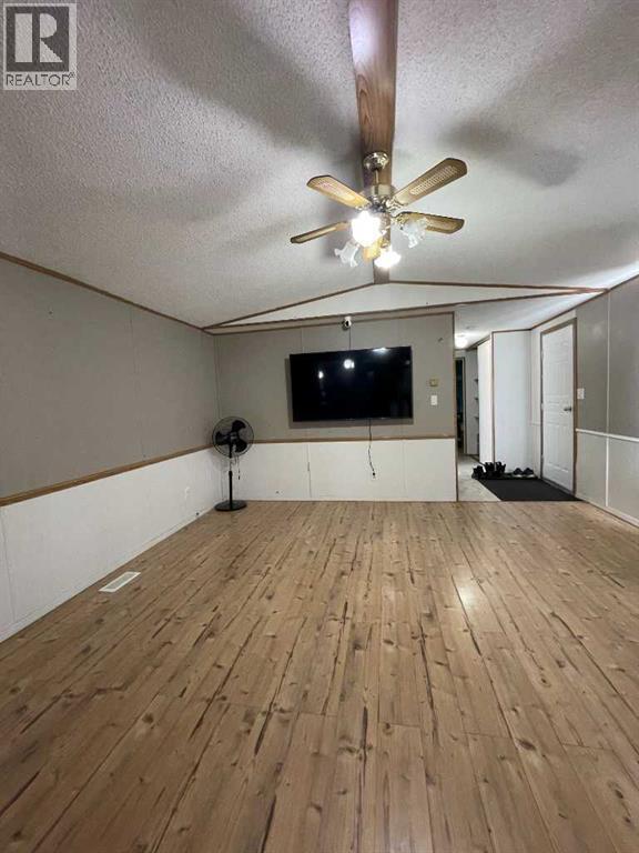 10508 98 Avenue, High Level, Alberta  T0H 1Z0 - Photo 5 - A2290144
