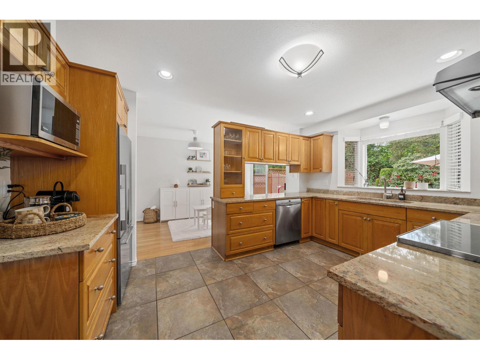 1479 Percy Court, North Vancouver, British Columbia  V7G 2P4 - Photo 6 - R3122164