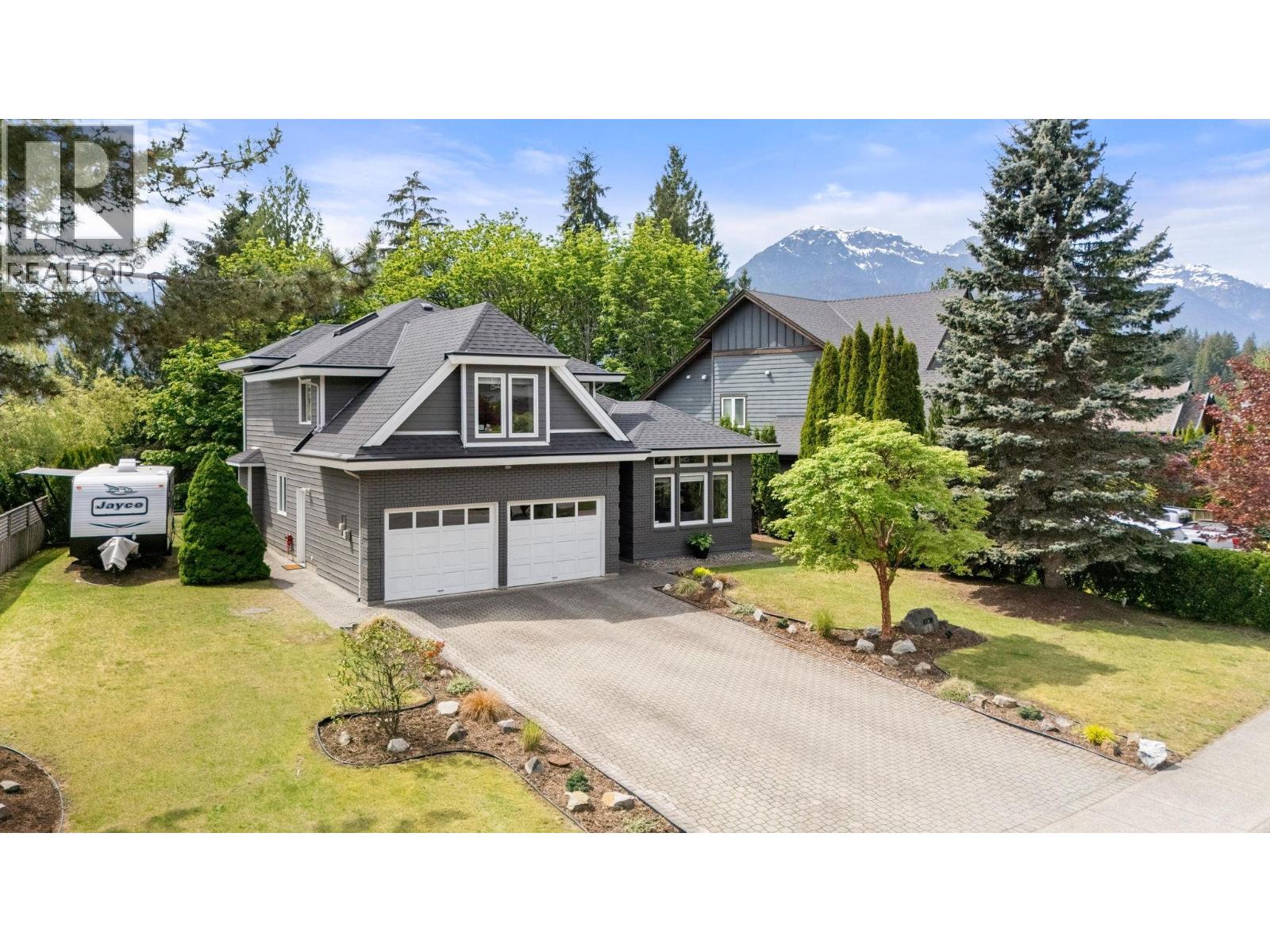 1070 GLACIER VIEW DRIVE, Squamish, British Columbia