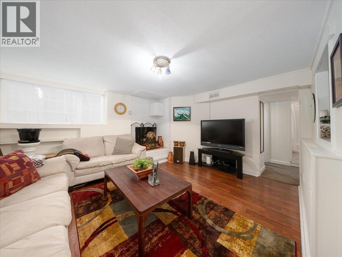 322 E 25th Street, North Vancouver, British Columbia  V7N 1A3 - Photo 17 - R3122175