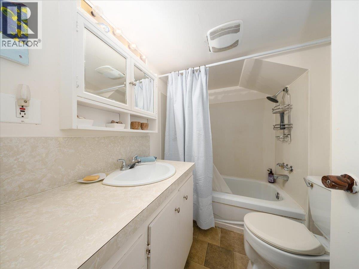 322 E 25th Street, North Vancouver, British Columbia  V7N 1A3 - Photo 19 - R3122175