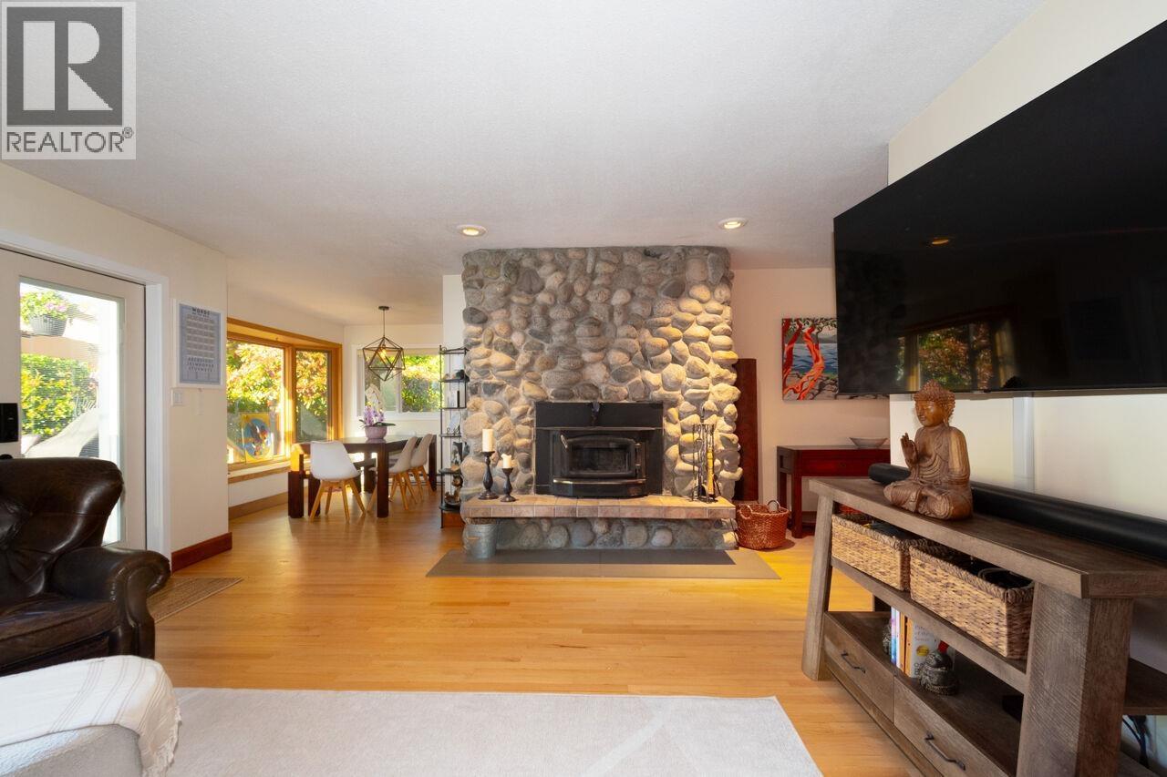 1177 Adams Road, Bowen Island, British Columbia  V0N 1G2 - Photo 9 - R3122198