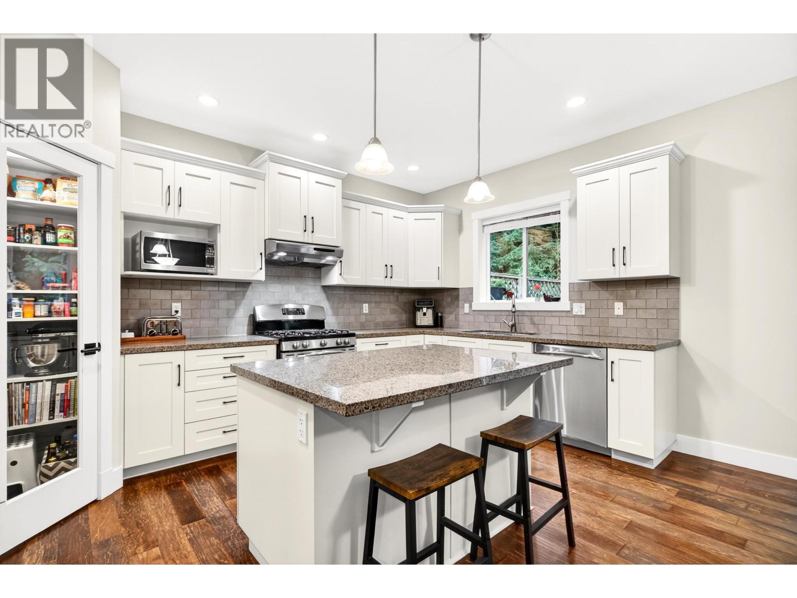 13545 229 Loop, Maple Ridge, British Columbia  V4R 0E5 - Photo 12 - R3122029