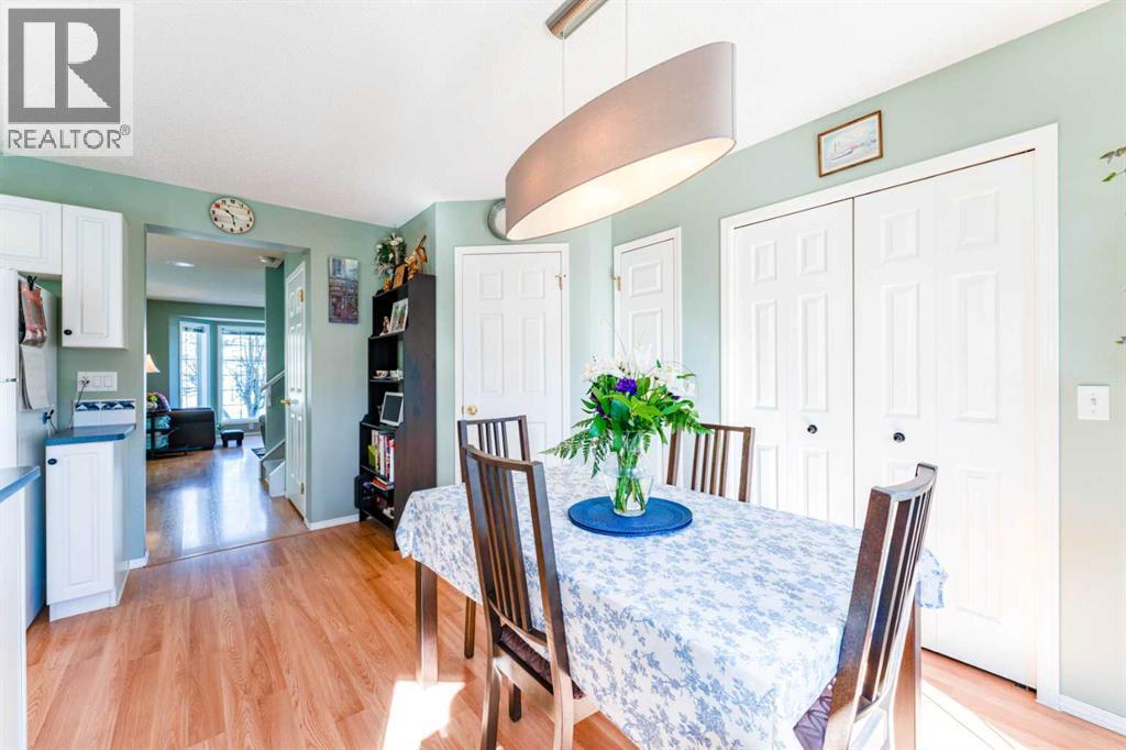 198 Somerside Park SW, Calgary, Alberta  T2Y 3G3 - Photo 17 - A2310201