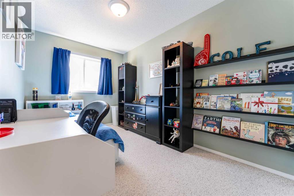 198 Somerside Park SW, Calgary, Alberta  T2Y 3G3 - Photo 30 - A2310201