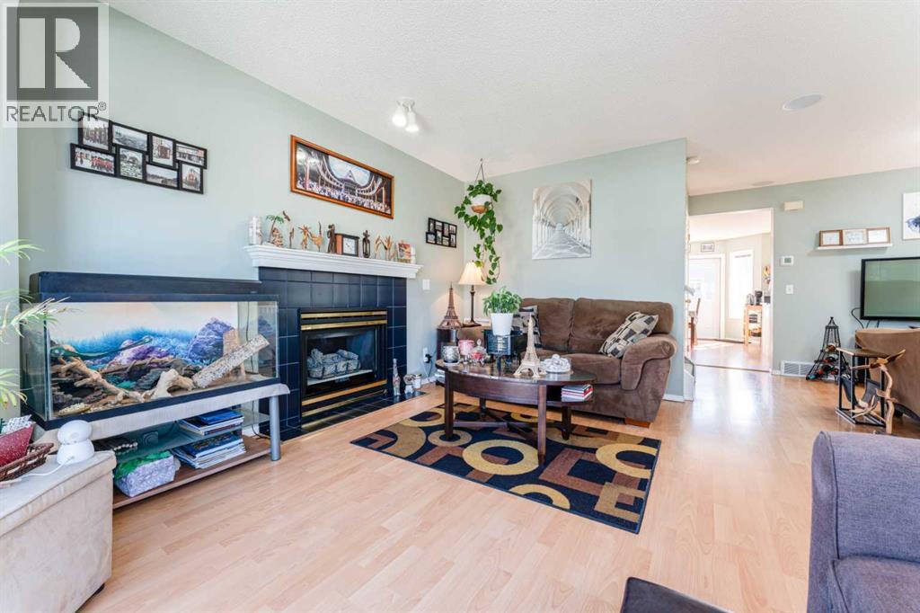 198 Somerside Park SW, Calgary, Alberta  T2Y 3G3 - Photo 7 - A2310201