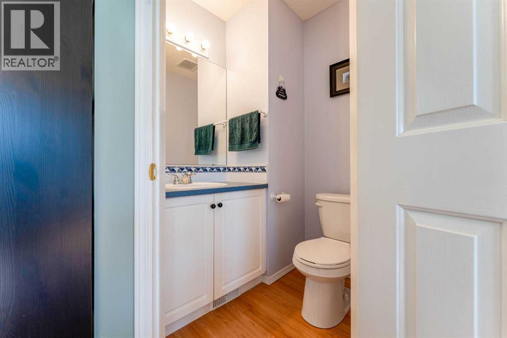 198 Somerside Park SW, Calgary, Alberta  T2Y 3G3 - Photo 23 - A2310201