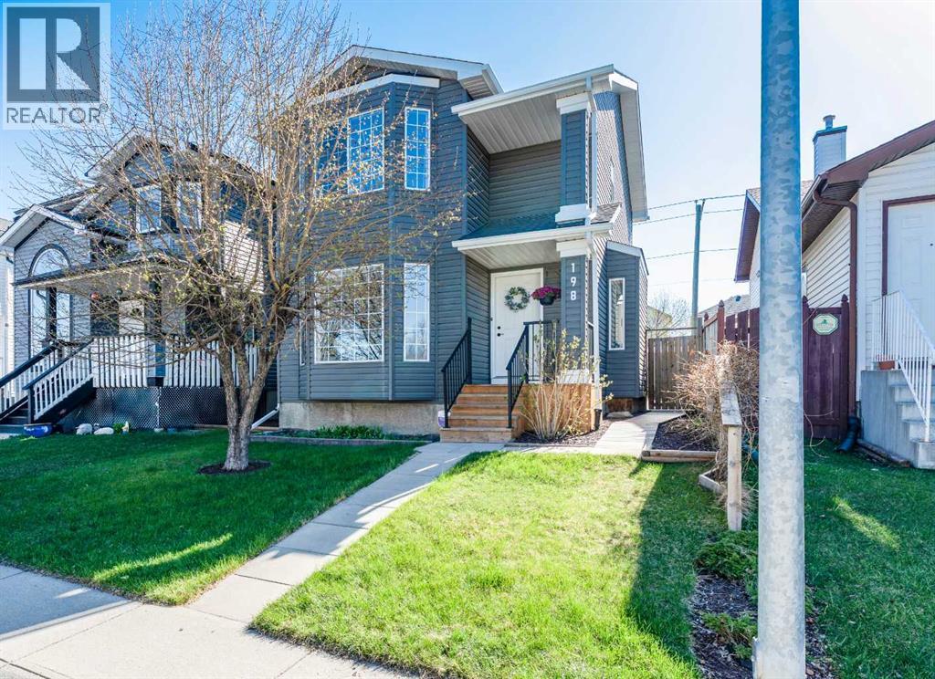 198 Somerside Park SW, Calgary, Alberta  T2Y 3G3 - Photo 1 - A2310201