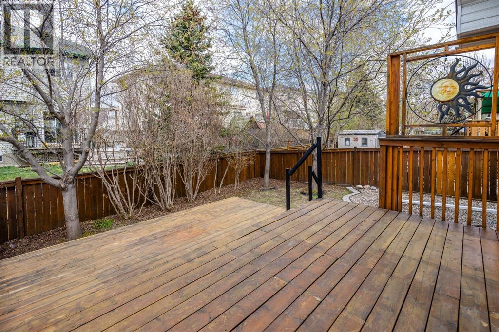 108 Quigley Close, Cochrane, Alberta  T4C 1S4 - Photo 31 - A2292444