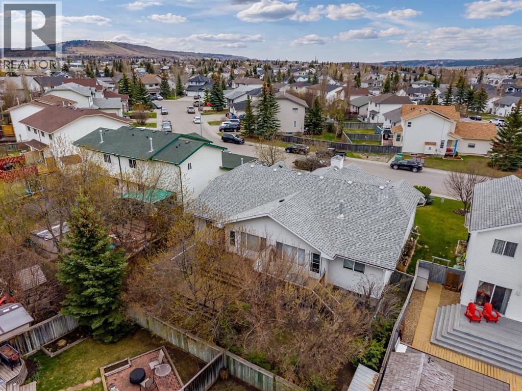 108 Quigley Close, Cochrane, Alberta  T4C 1S4 - Photo 33 - A2292444