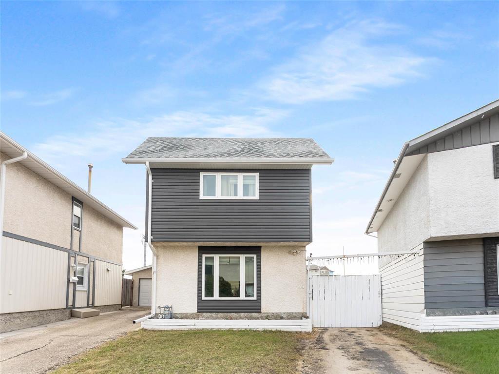 38 Price Drive, Winnipeg, Manitoba  R2K 4B4 - Photo 0 - 202610164