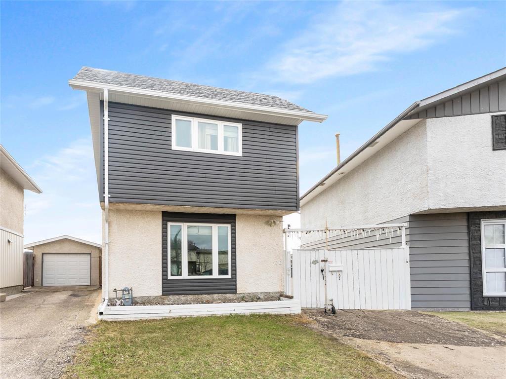 38 Price Drive, Winnipeg, Manitoba  R2K 4B4 - Photo 1 - 202610164