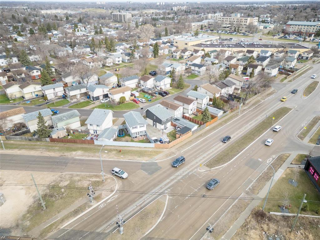 38 Price Drive, Winnipeg, Manitoba  R2K 4B4 - Photo 43 - 202610164