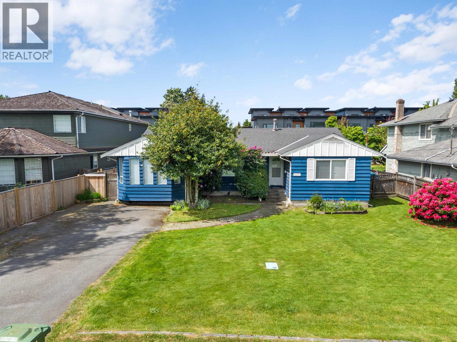 10271 Dennis Crescent, Richmond, British Columbia  V7A 3R9 - Photo 3 - R3122093