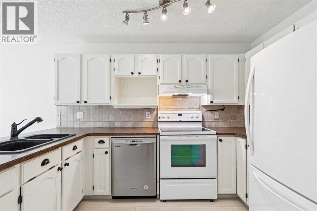 34, 105 Elm Place, Okotoks, Alberta  T1S 1Y9 - Photo 8 - A2307882