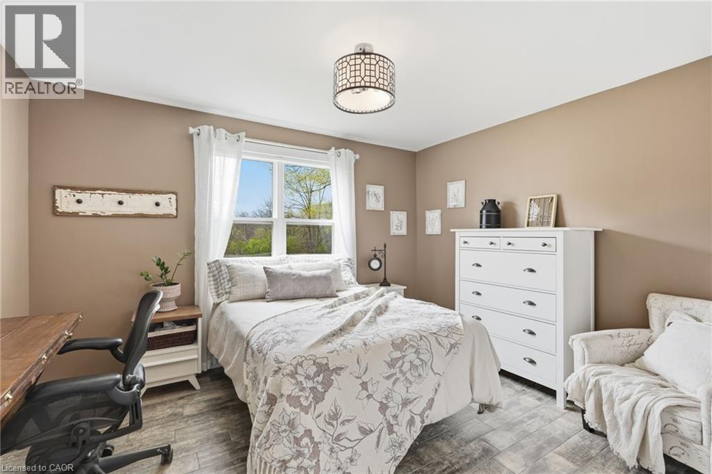 577 Harvest Road, Dundas, Ontario  L9H 5K8 - Photo 18 - 40829256
