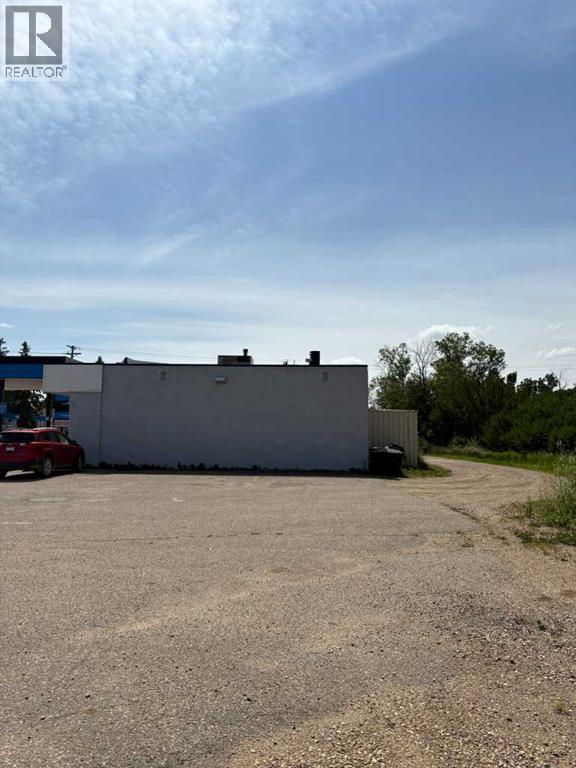 5702 2a Highway, Ponoka, Alberta  T4J 1M1 - Photo 17 - A2271005