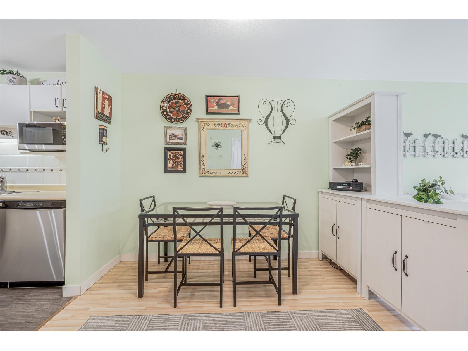 102 9668 148 Street, Surrey, British Columbia  V3R 0W2 - Photo 6 - R3121914