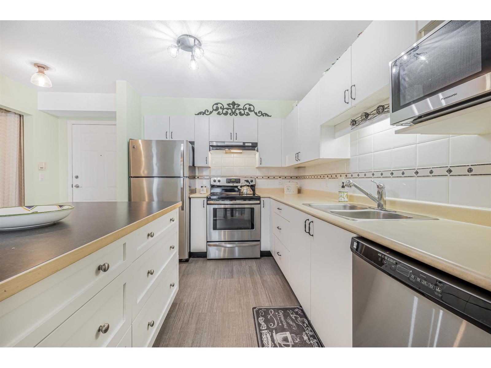 102 9668 148 Street, Surrey, British Columbia  V3R 0W2 - Photo 14 - R3121914