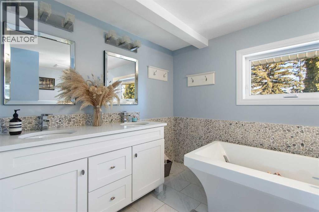656 Willow Brook Drive SE, Calgary, Alberta  T2J 1N8 - Photo 23 - A2302207