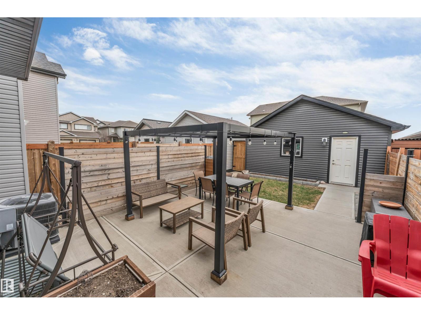 2652 Maple Way Nw, Edmonton, Alberta  T6T 2G3 - Photo 3 - E4487048
