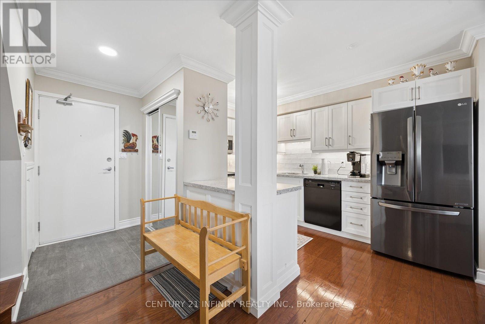 635 - 50 Richmond Street E, Oshawa, Ontario L1G 7C7 - Photo 2 - E13096176