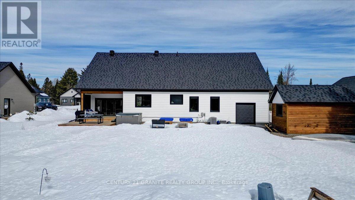 10 Bancroft Ridge Drive, Bancroft, Ontario  K0L 1C0 - Photo 4 - X12885754