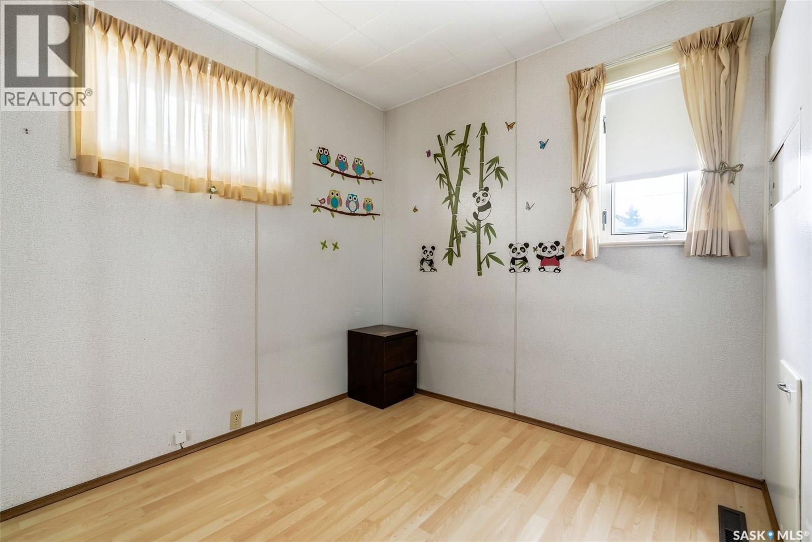 1921 Atkinson Street, Regina, Saskatchewan  S4N 3W6 - Photo 10 - SK032508