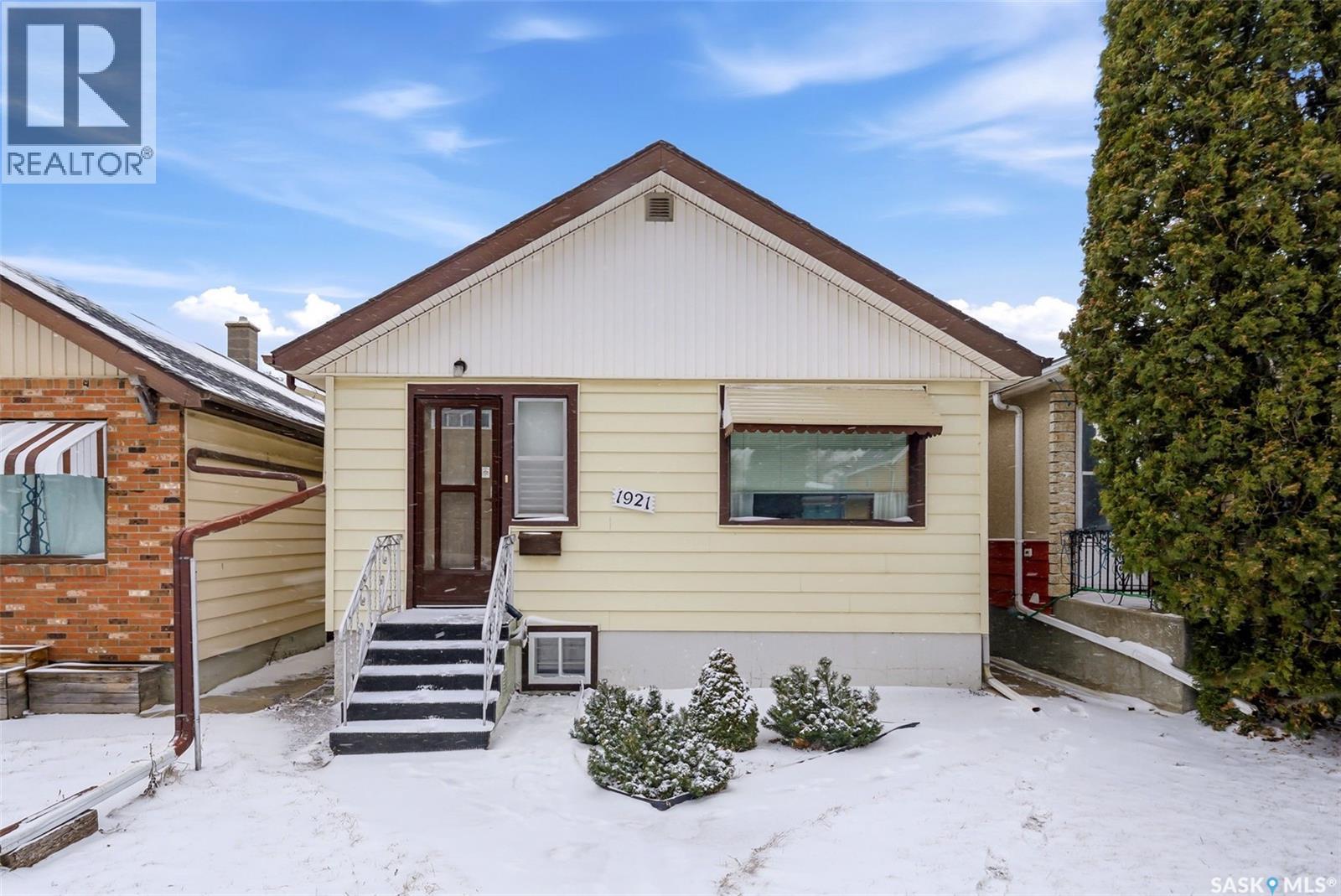1921 Atkinson Street, Regina, Saskatchewan  S4N 3W6 - Photo 1 - SK032508