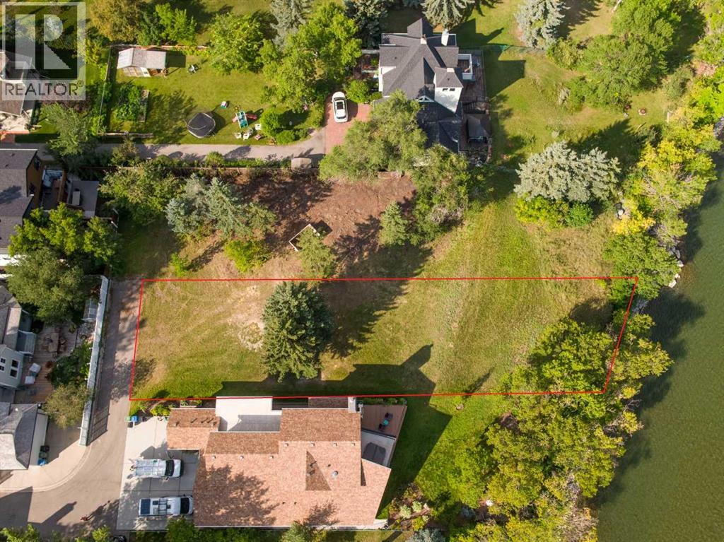 10 Major Stewart Lane SE, Calgary, Alberta  T2G 5R6 - Photo 2 - A2296730