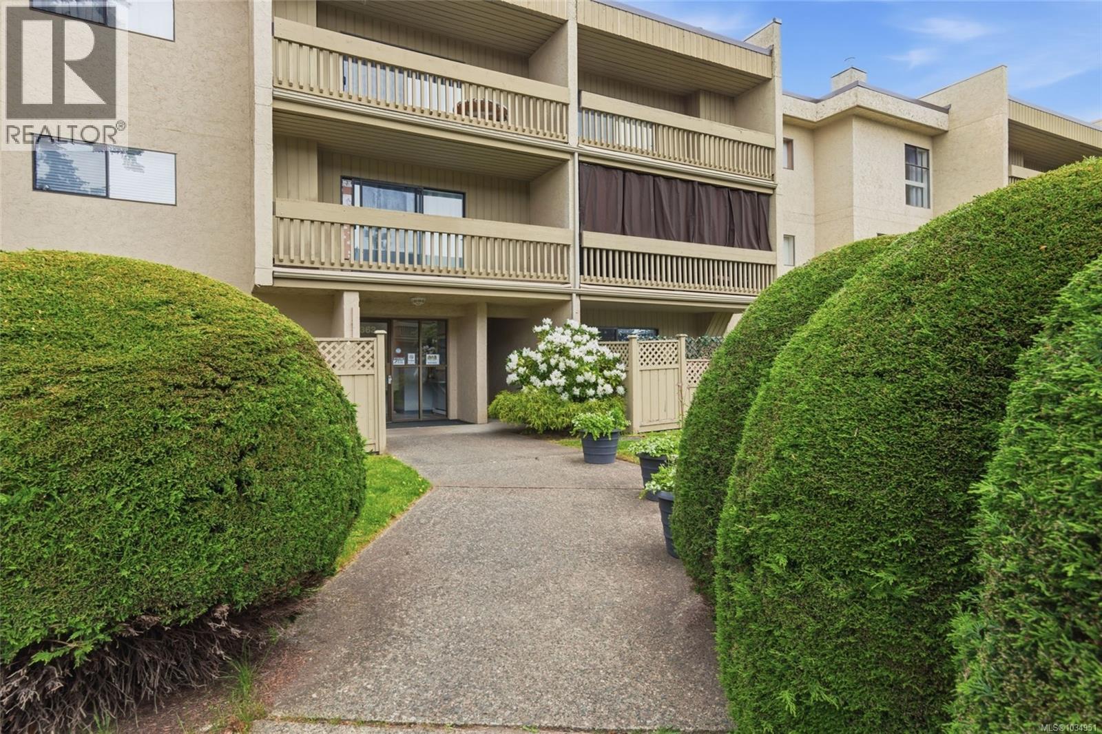 208 363 Morison Ave, Parksville, British Columbia  V9P 1P4 - Photo 1 - 1034951
