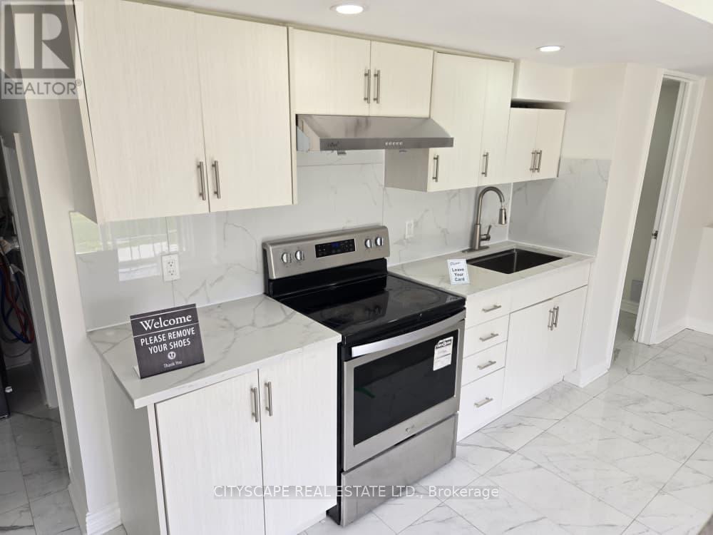 Lower - 16 Angelgate Road, Brampton, Ontario L6Y 0X8 - Photo 9 - W13048946