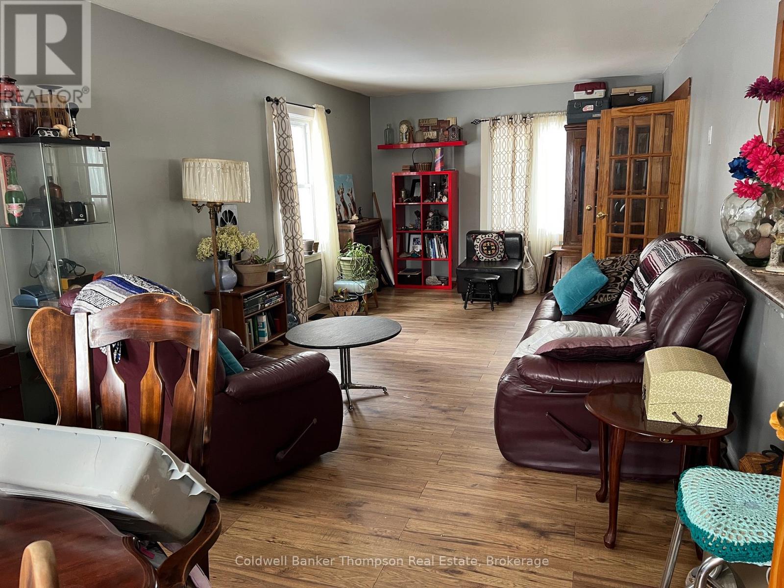 157 Ottawa Avenue, South River, Ontario  P0A 1X0 - Photo 4 - X12979462