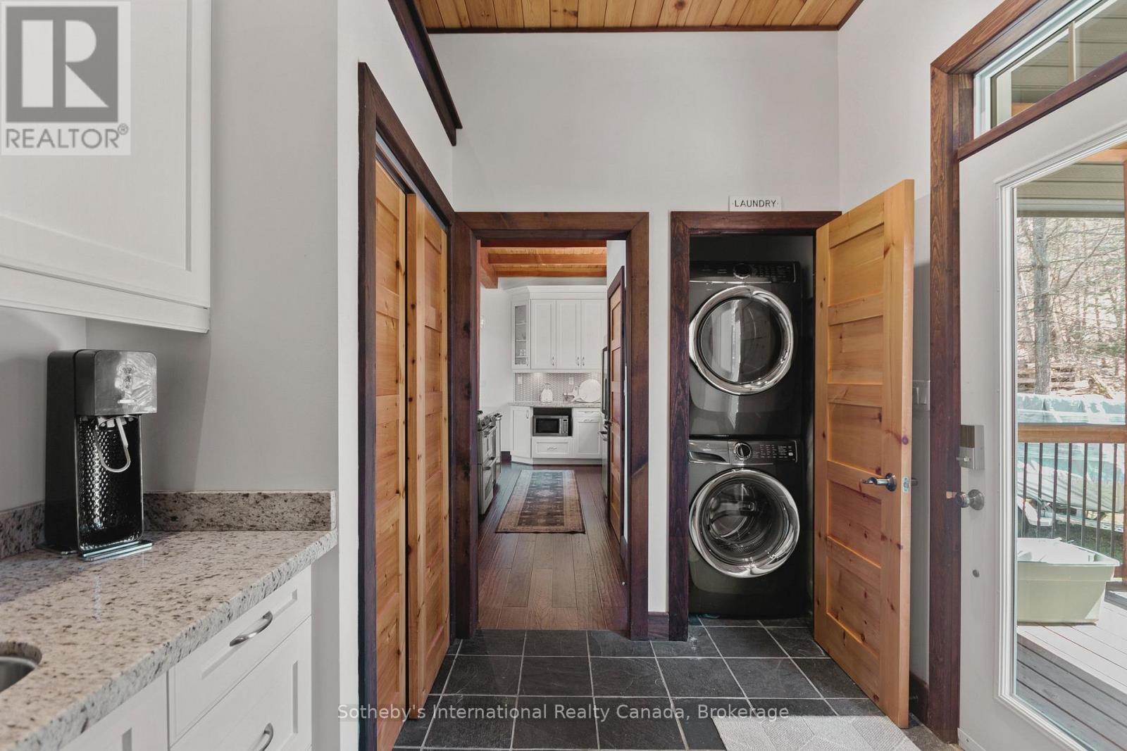 2542 Go Home Lake Shore, Georgian Bay, Ontario  L0K 1S0 - Photo 15 - X13109370
