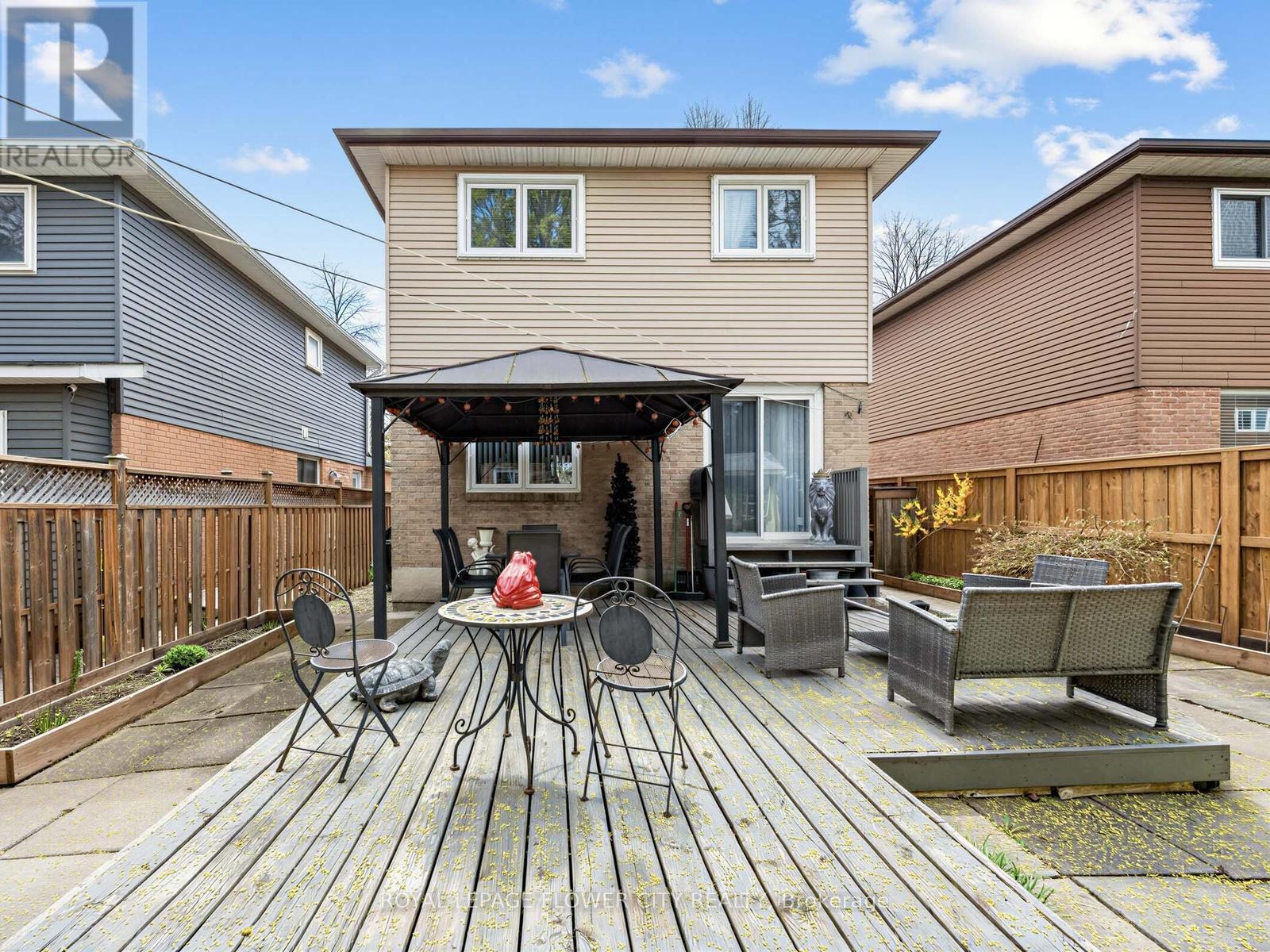 16 Blossom Avenue, Brampton, Ontario  L6X 2W3 - Photo 37 - W13087492
