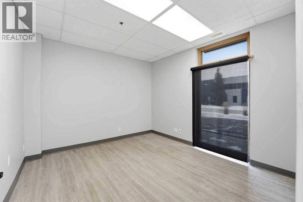 8, 4622 61 Street, Red Deer, Alberta  T4N 1C2 - Photo 5 - A2292035