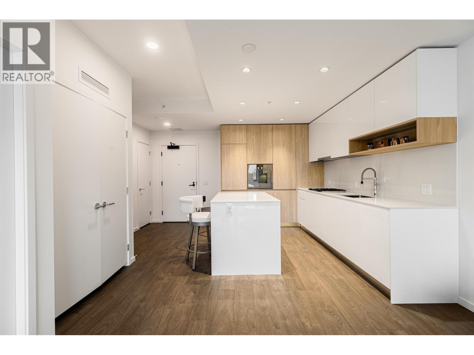 528 6300 Minoru Boulevard, Richmond, British Columbia  V6Y 0N1 - Photo 3 - R3120623