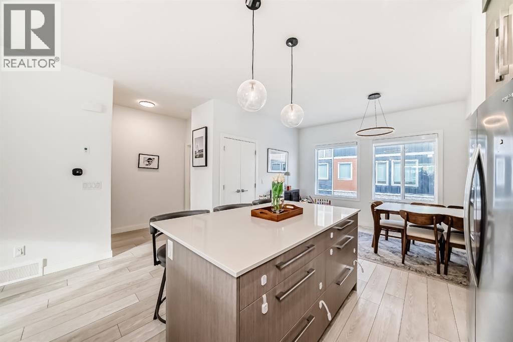 202 Creekstone Drive SW, Calgary, Alberta  T2X 5L1 - Photo 9 - A2292470
