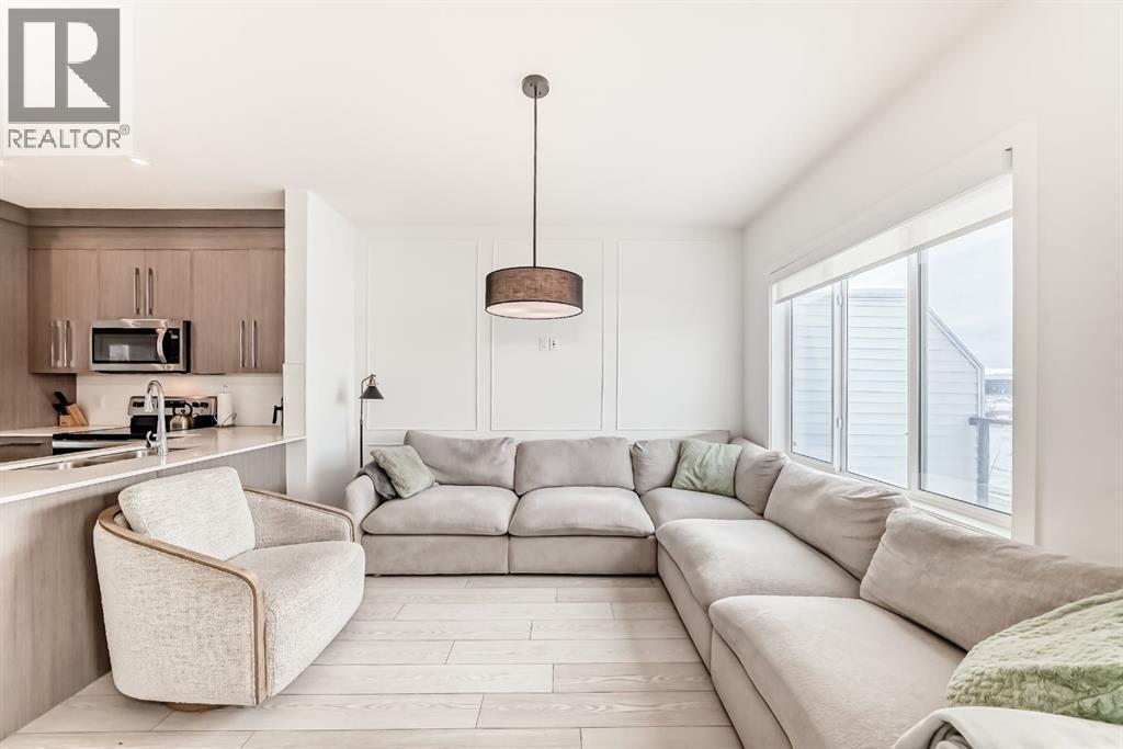202 Creekstone Drive SW, Calgary, Alberta  T2X 5L1 - Photo 12 - A2292470