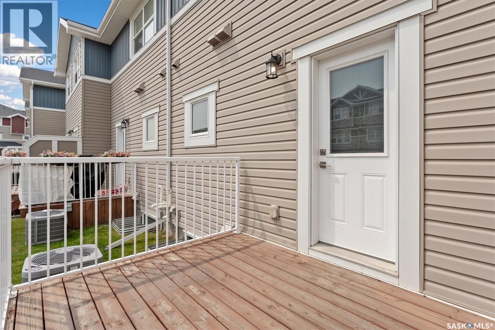 1216 Pringle Way, Saskatoon, Saskatchewan  S7T 0X5 - Photo 35 - SK035607