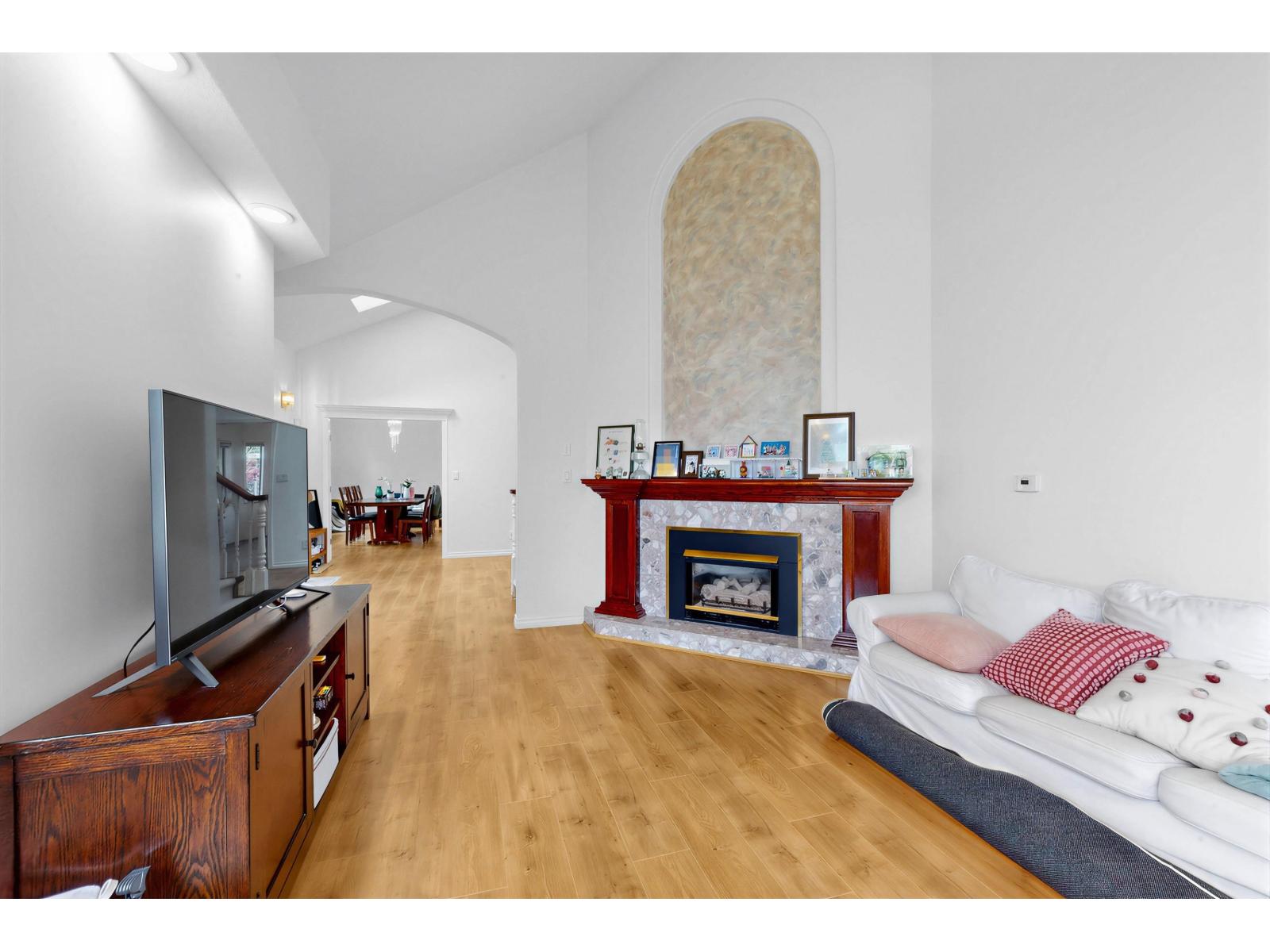 10566 168 Street, Surrey, British Columbia  V4N 1R9 - Photo 6 - R3122273