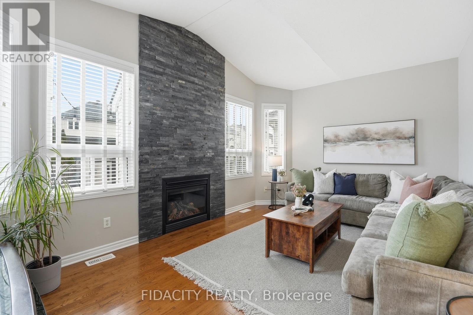 78 Black Bear Way, Ottawa, Ontario  K2S 2G7 - Photo 12 - X13113710