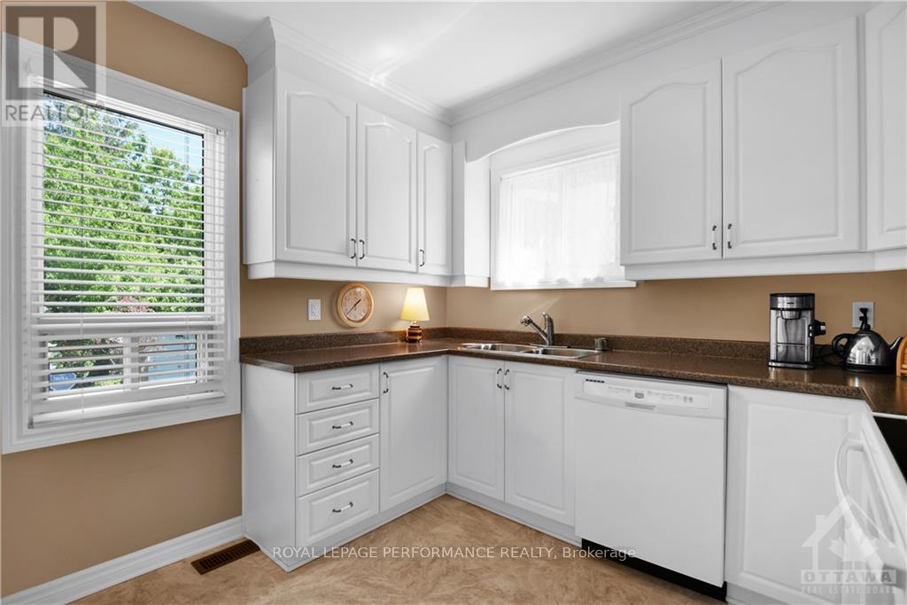 1707 Edge Hill Place, Ottawa, Ontario  K1V 7W5 - Photo 10 - X13113714