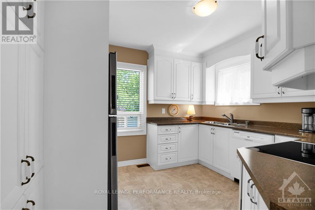 1707 Edge Hill Place, Ottawa, Ontario  K1V 7W5 - Photo 9 - X13113714
