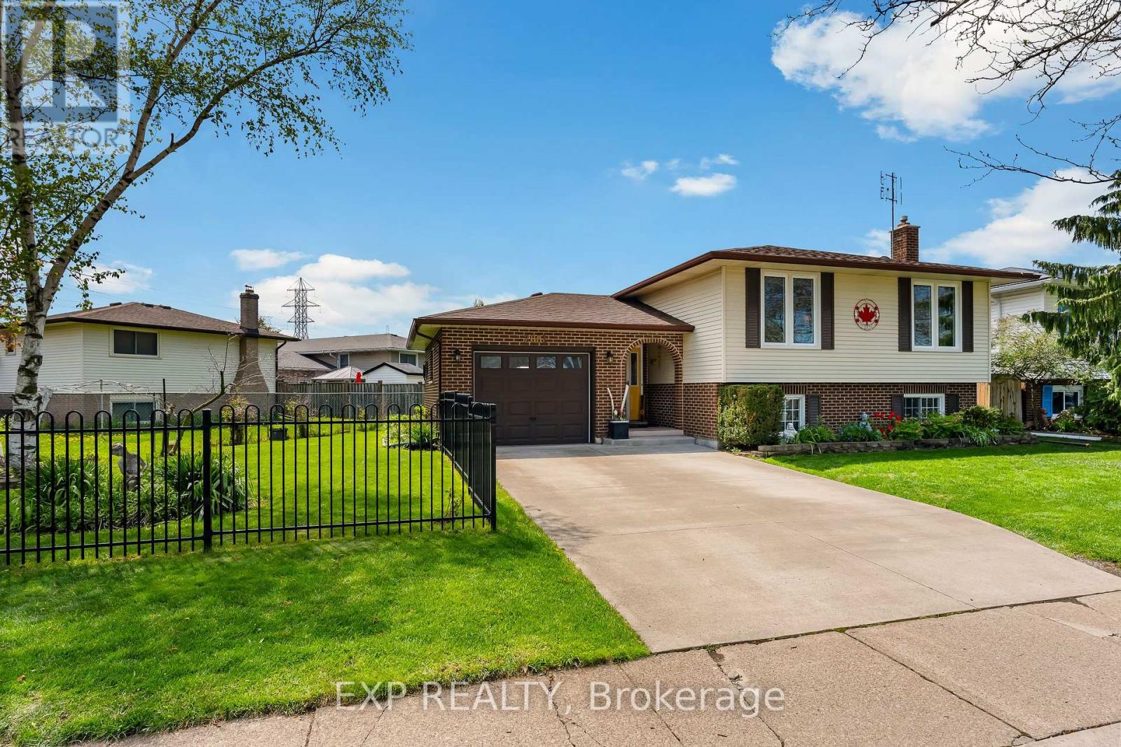 2881 Olden Avenue, Niagara Falls, Ontario  L2J 3Y9 - Photo 2 - X13113738