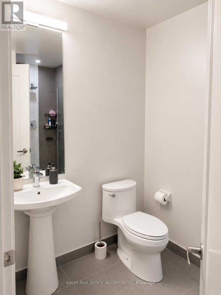 2102 - 70 Princess Street, Toronto, Ontario  M5A 0X6 - Photo 9 - C13113690